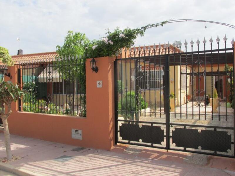 Villa till salu i Torre Pacheco, Murcia