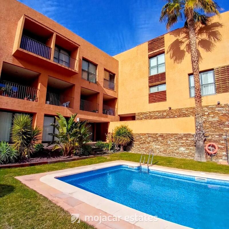 Stadthaus zu verkaufen in Vera, Almería