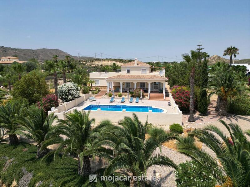 Villa en venta en Los Gallardos, Almería