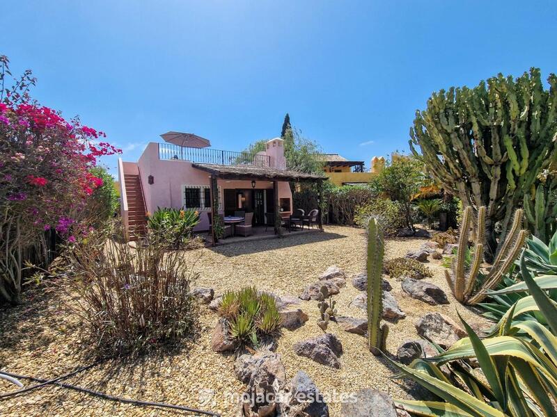 Villa for sale in Palomares, Almería