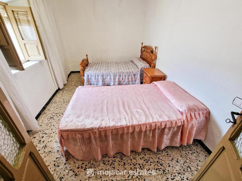 3 Schlafzimmer Landhaus zu verkaufen