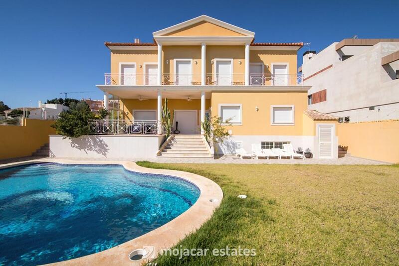 Villa til salgs i Mojácar, Almería