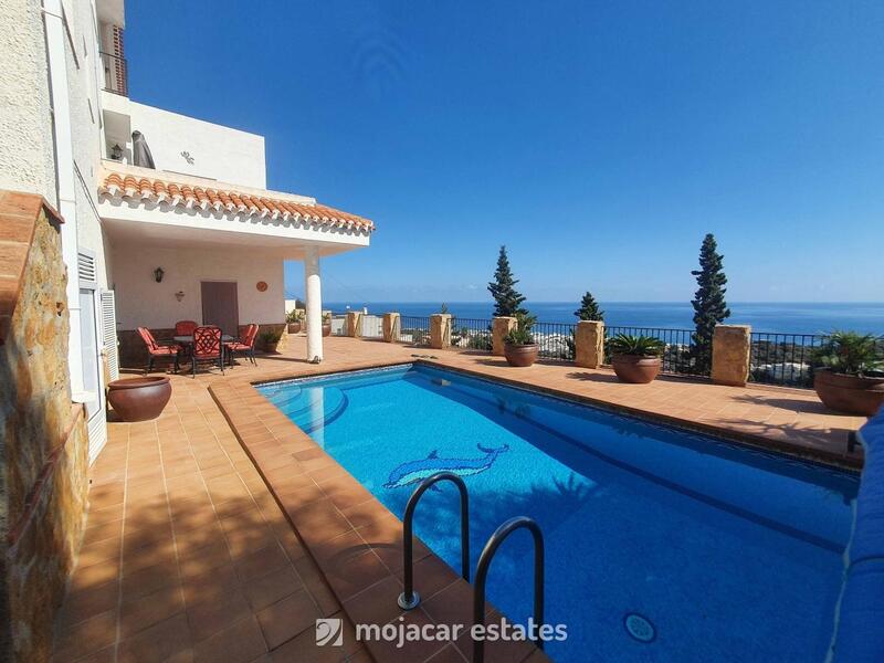 4 bedroom Villa for sale