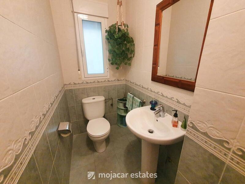 4 Cuarto Villa en venta