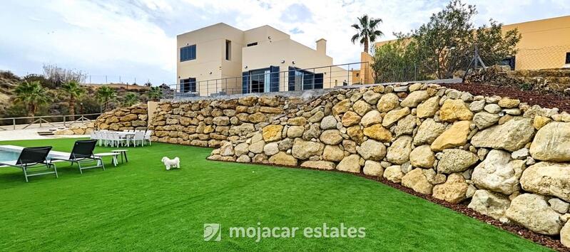 Villa for sale in Vera, Almería