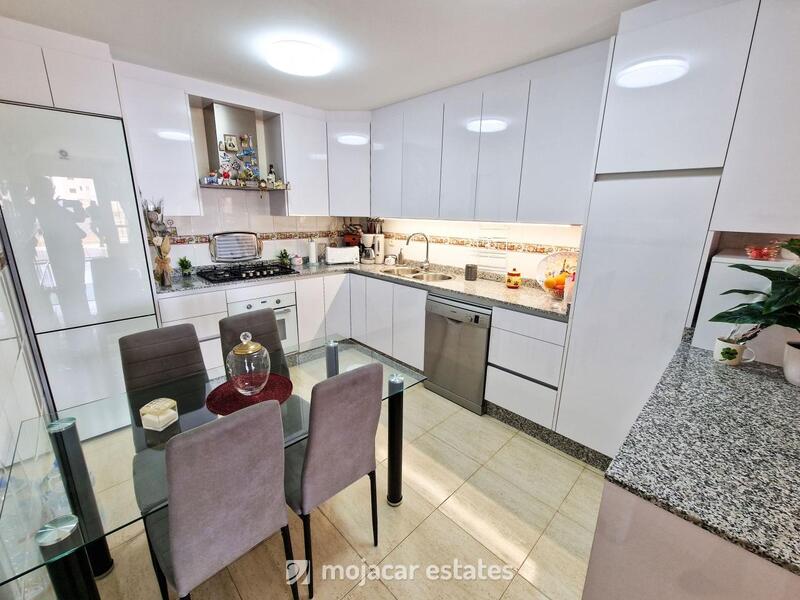 Apartamento en venta en Garrucha, Almería