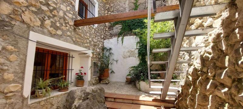 Maison Troglodyte à vendre dans Beniarda, Alicante