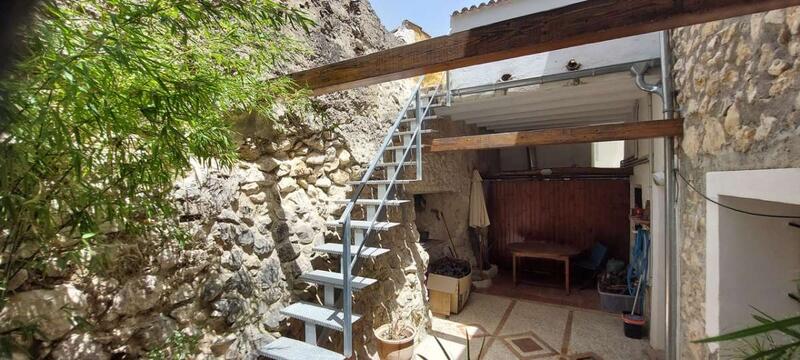 5 chambre Maison Troglodyte à vendre