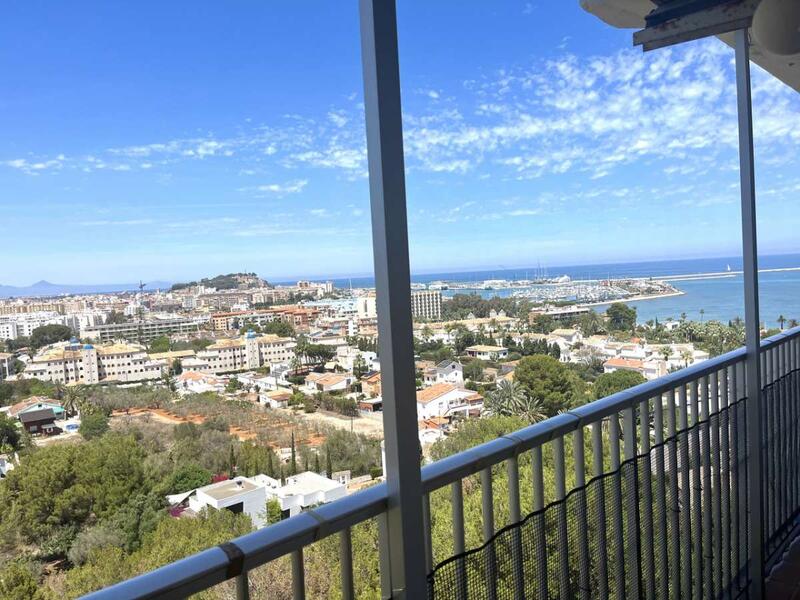 Apartamento en venta en Denia, Alicante