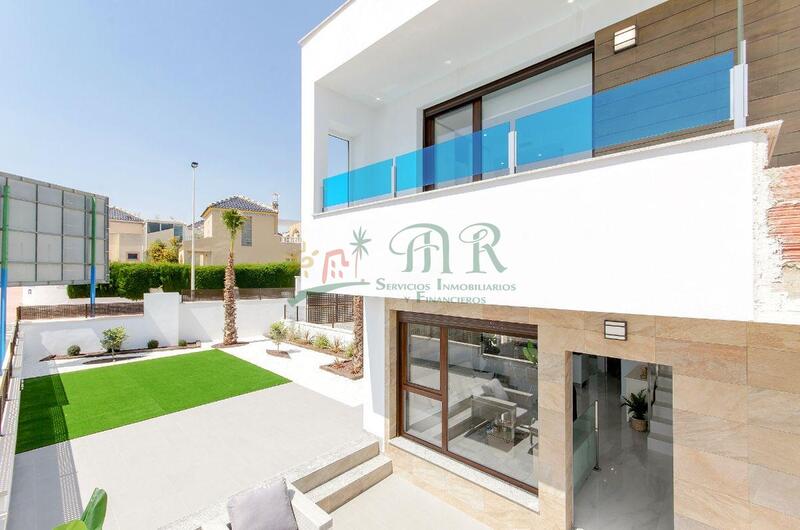 Duplex til salg i Torrevieja, Alicante