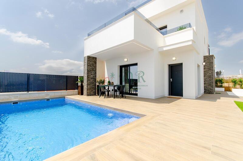 Villa til salgs i Orihuela, Alicante