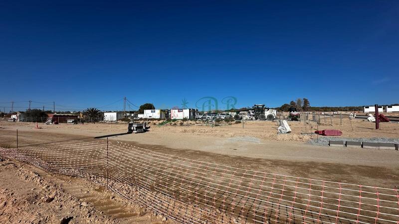 Land til salgs i Guardamar del Segura, Alicante