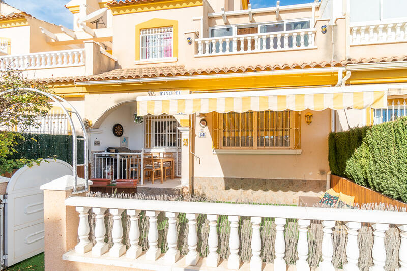 Villa zu verkaufen in Playa Flamenca, Alicante