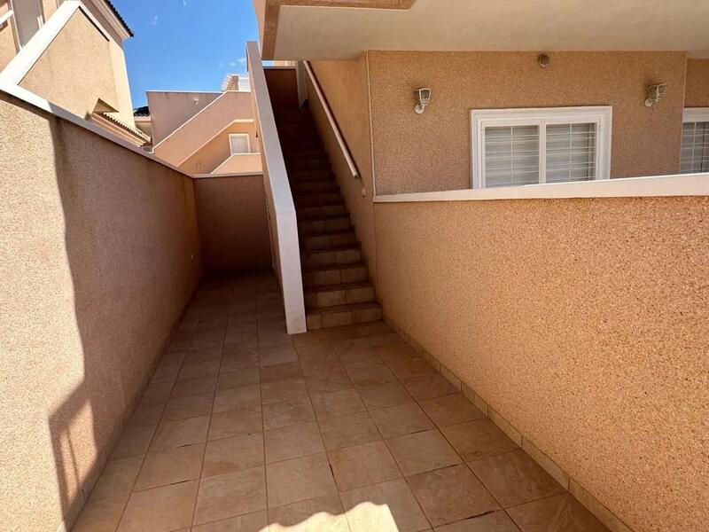 2 Cuarto Villa en venta