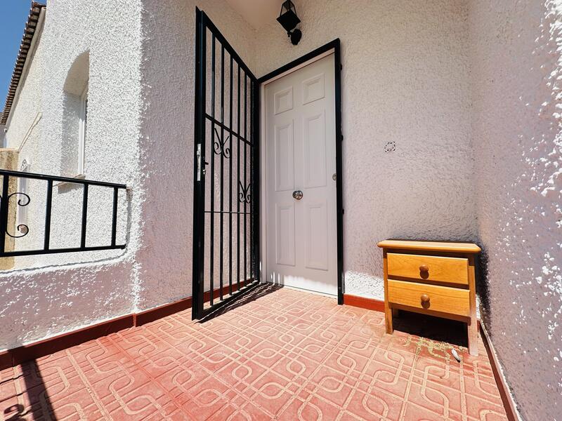 2 Cuarto Villa en venta