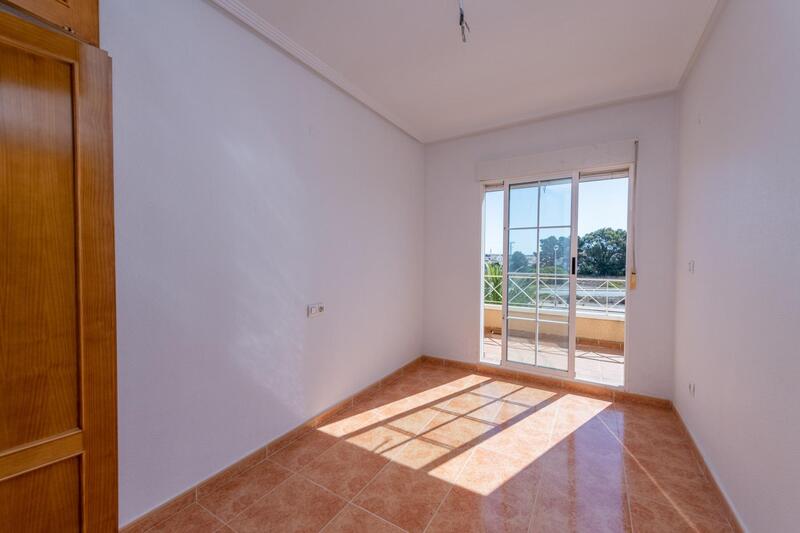 2 Cuarto Villa en venta