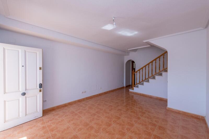 2 Cuarto Villa en venta