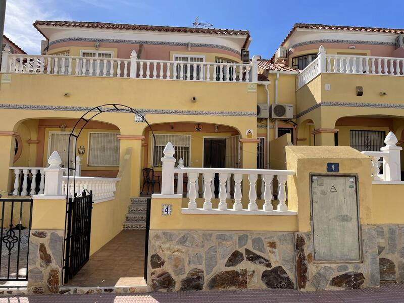 3 Cuarto Villa en venta