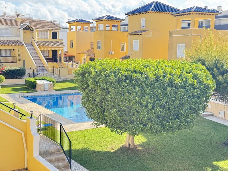 2 Cuarto Villa en venta