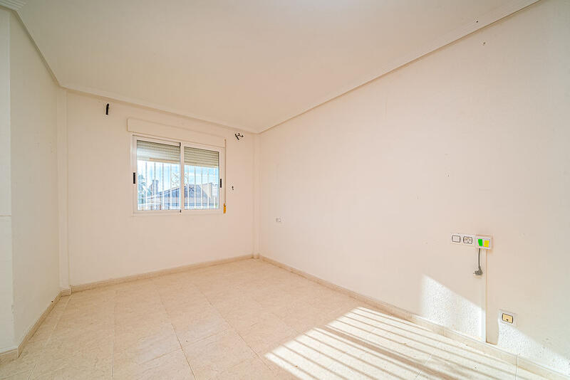 4 Cuarto Villa en venta