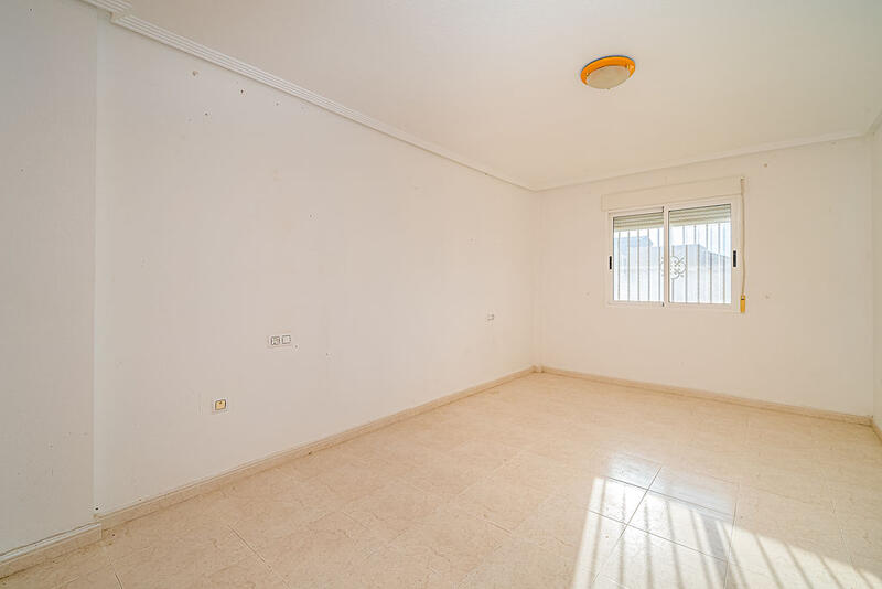 4 Cuarto Villa en venta