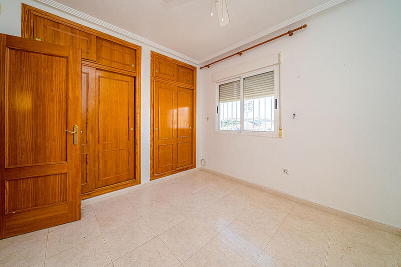 4 Cuarto Villa en venta