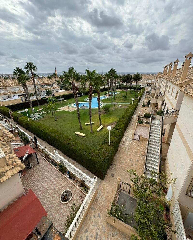 Villa à vendre dans Torrevieja, Alicante