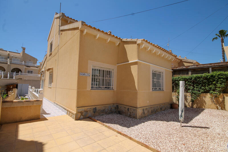 3 Cuarto Villa en venta