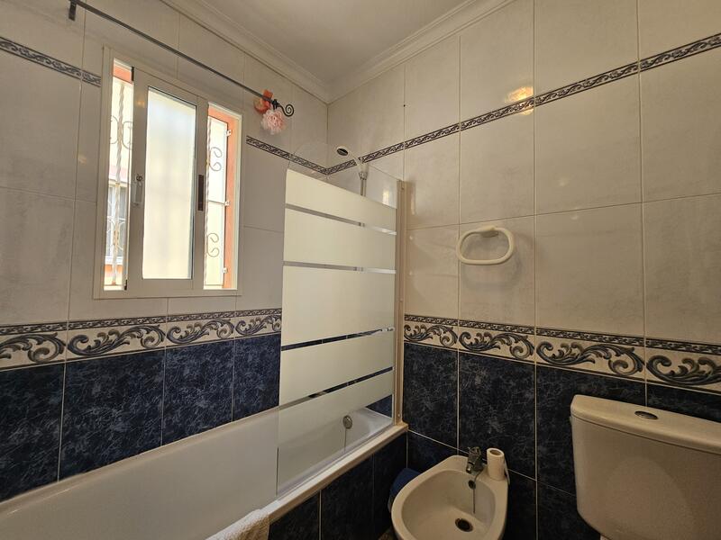 2 Cuarto Villa en venta