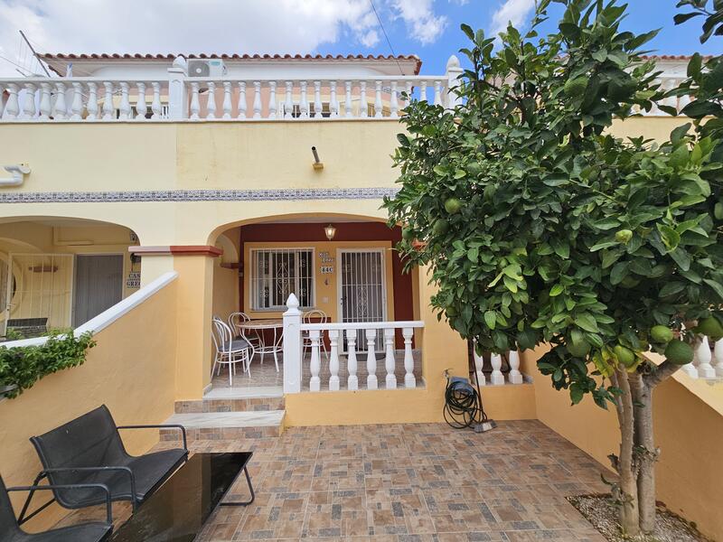 2 Cuarto Villa en venta