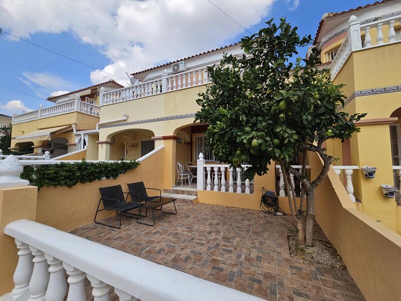 2 bedroom Villa for sale