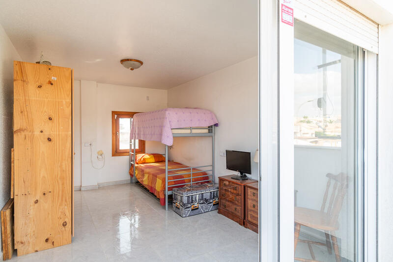 2 Cuarto Villa en venta