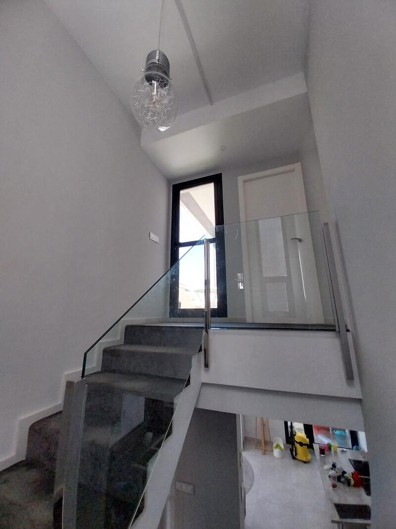 6 Cuarto Villa en venta