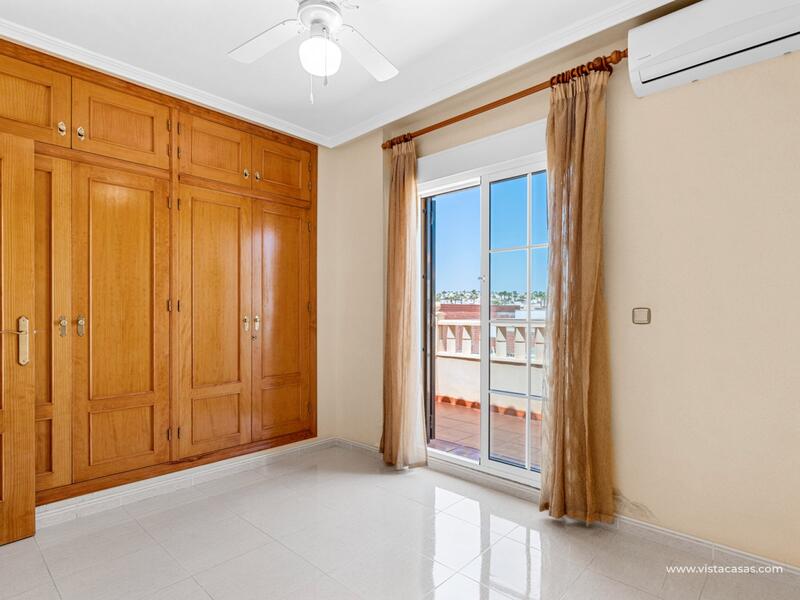 3 Cuarto Villa en venta