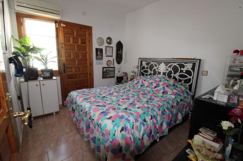 2 Cuarto Adosado en venta