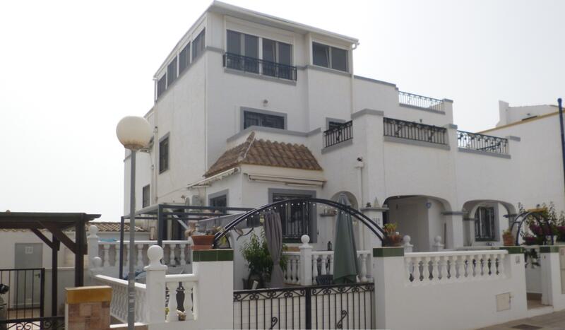 Villa zu verkaufen in Playa Flamenca, Alicante