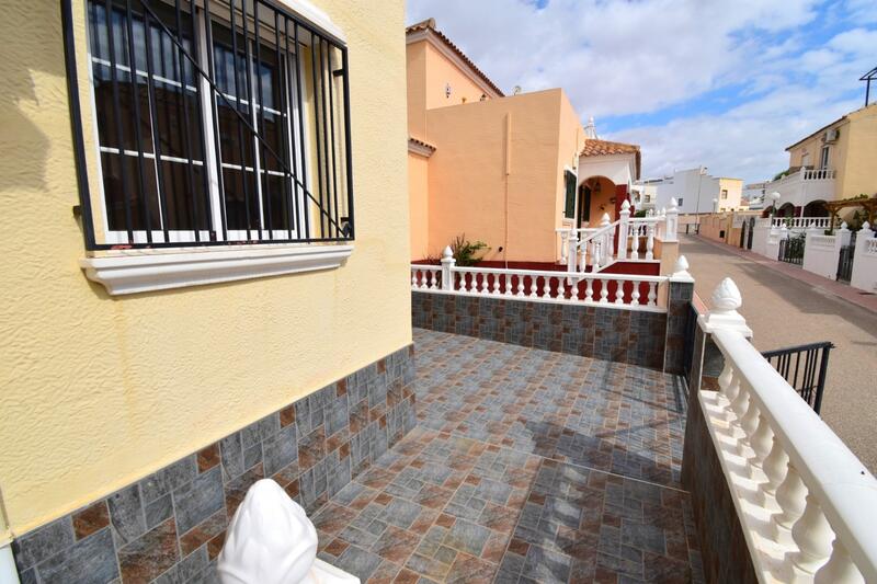 2 Cuarto Villa en venta