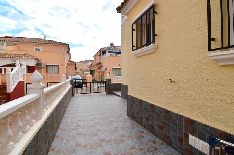 2 Cuarto Villa en venta