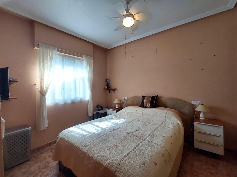 2 Cuarto Villa en venta