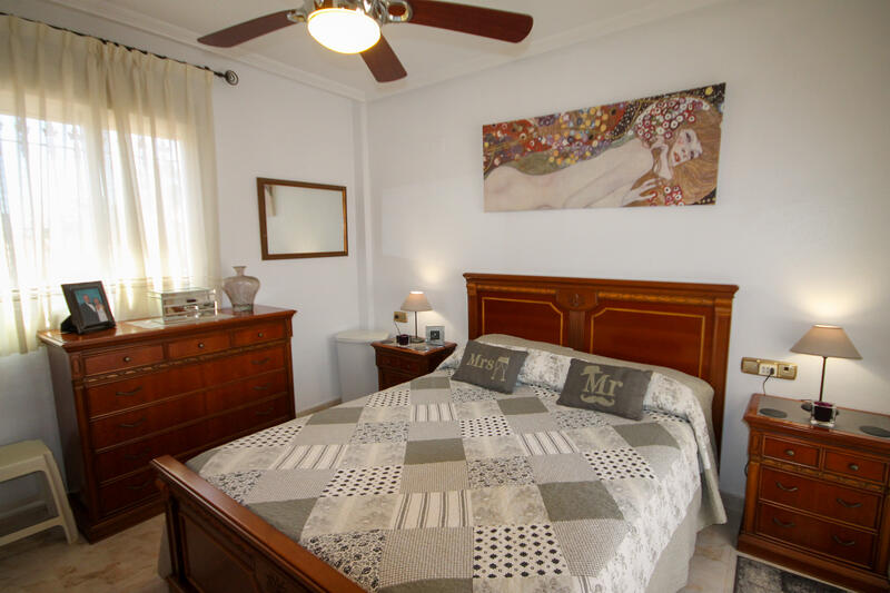 4 Cuarto Villa en venta