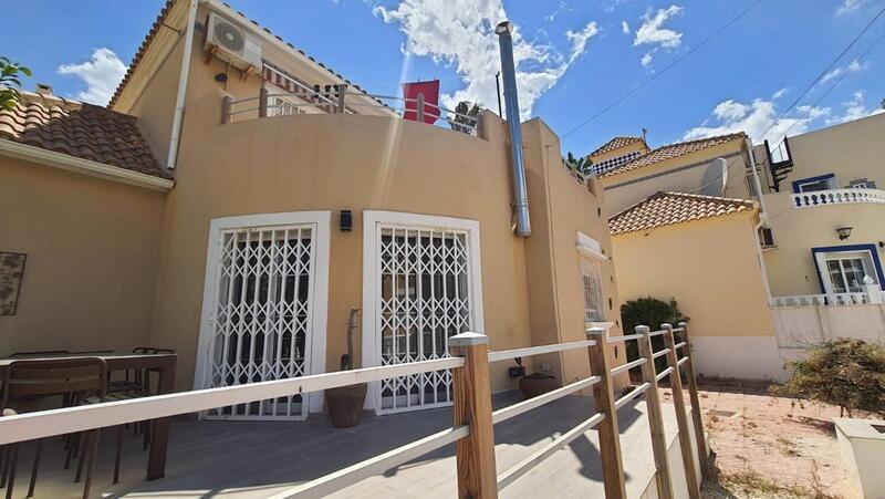 3 Cuarto Villa en venta