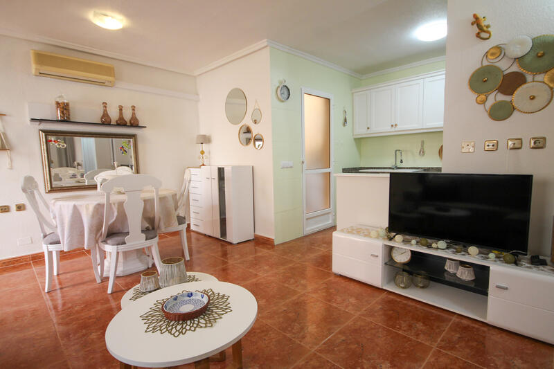 2 Cuarto Villa en venta