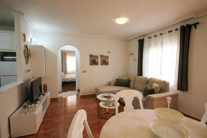 2 Cuarto Villa en venta