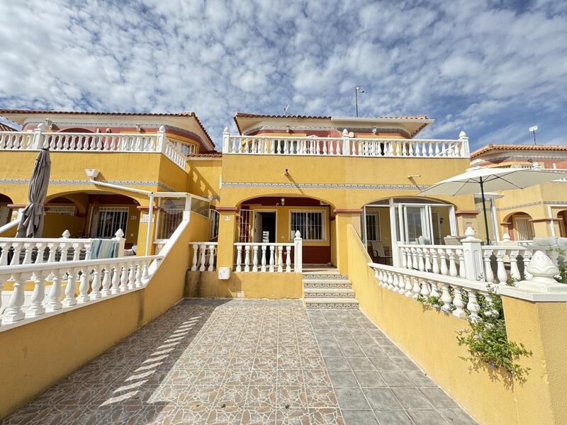 Villa zu verkaufen in Cabo Roig, Alicante