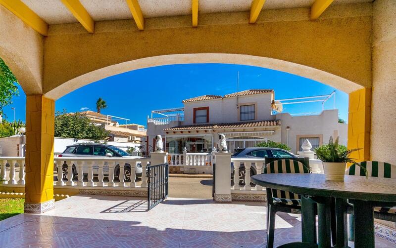 3 Cuarto Villa en venta