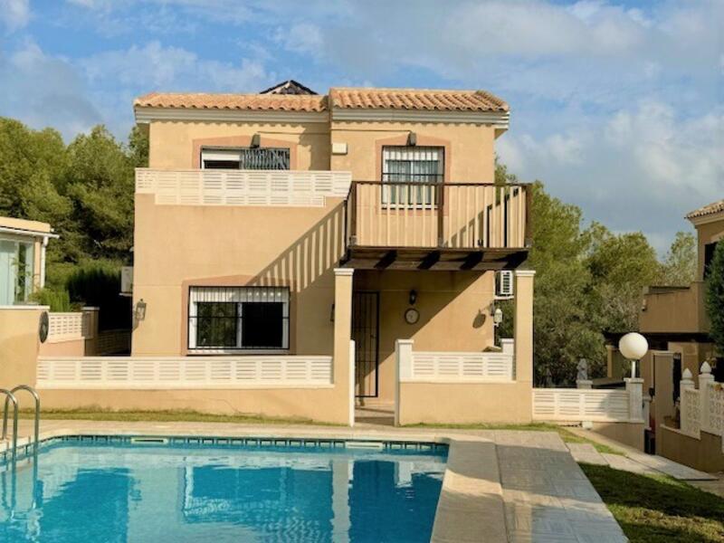 3 bedroom Villa for sale