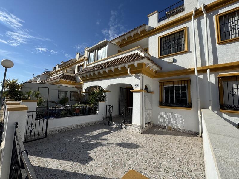 Villa til salg i Torrevieja, Alicante