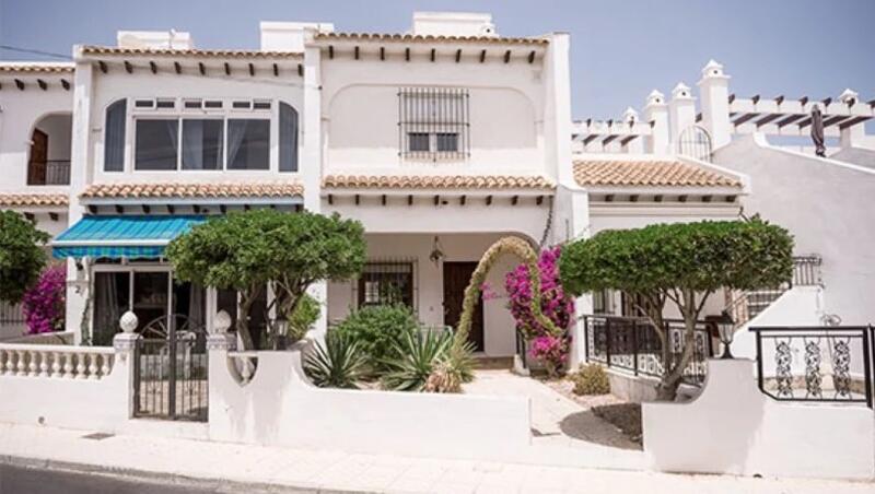 Villa à vendre dans Villamartin, Alicante