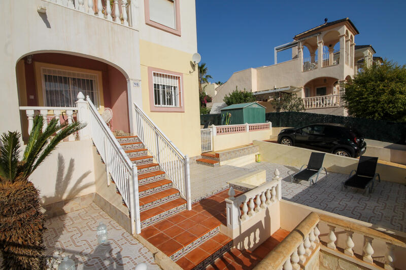 Villa à vendre dans Villamartin, Alicante