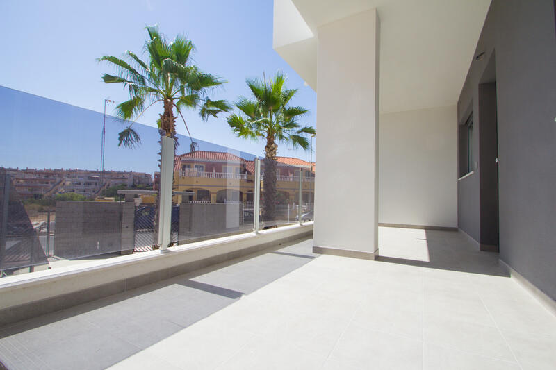 Appartement Te koop in Villamartin, Alicante